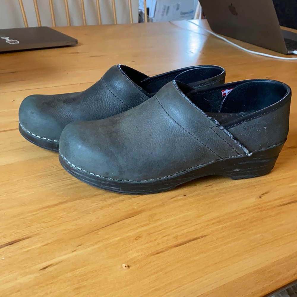 Sanita clogs